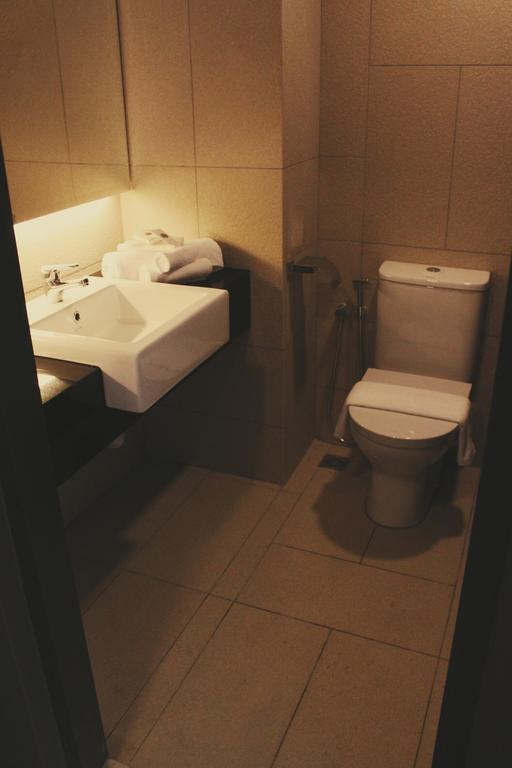 U Hotel Penang Sungai Dua Bukit Extérieur photo